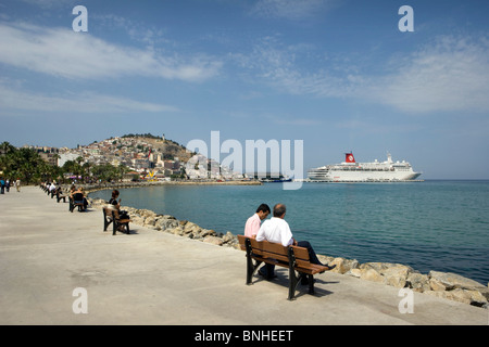 Juni 2008 Türkei Kusadasi Mittelmeer Küste Schiff Stadtpromenade Stockfoto