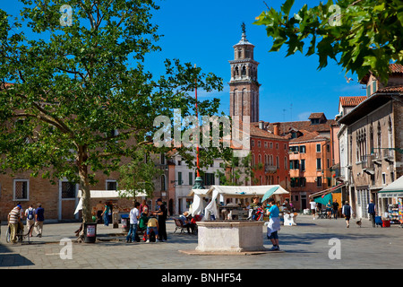 Europa, Italien, Venezia, Venedig, aufgeführt als Weltkulturerbe der UNESCO, Campo Santa Margherita Stockfoto