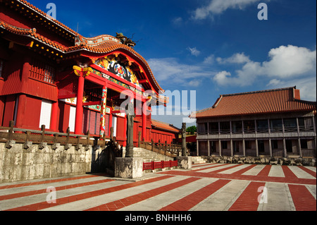 Japan Shuri Schloss Shuri Naha Stadt Okinawa Präfektur UNESCO Weltkulturerbe Asien Schloss außen Okinawaralle Main Königreichssaal Stockfoto