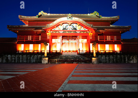 Japan Shuri Schloss Shuri Naha Stadt Okinawa Präfektur UNESCO Weltkulturerbe Asien Schloss außen Okinawaralle Main Königreichssaal Stockfoto
