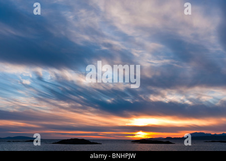 Sonnenuntergang, Skye, Point of Sleat, Cirrus-Wolken Stockfoto