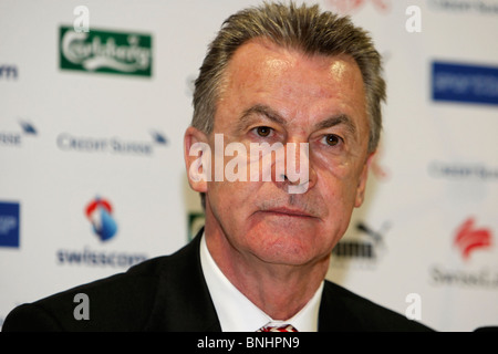 Der Schweiz Ottmar Hitzfeld 2008 Fußball Sport sport Fußball Team Porträt Fußball Trainer Pressekonferenz neu Stockfoto