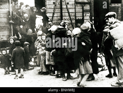 ZWEITEN Weltkriegs Konzentrationslager Auschwitz-Birkenau Holocaust Deutschland Juni 1944 Geschichte historische historische Häftlinge gefangen Stockfoto