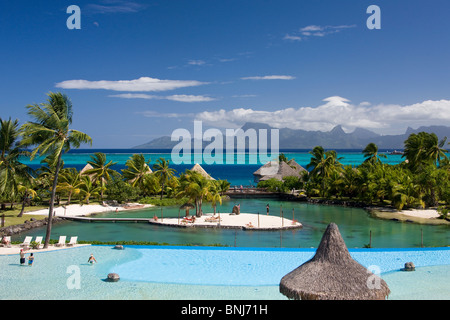 Tahiti Tahiti Nui Insel Papete Stadt Intercontinental Resort Palmen Pool Meerwasser Reisen Tourismus Urlaub Urlaub Pazifik Stockfoto