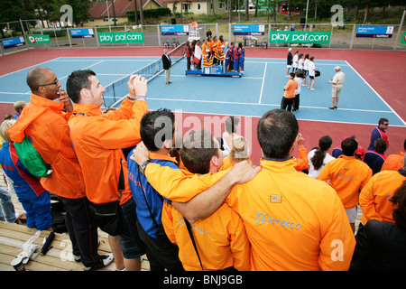 Medaille Zeremonie Finaltag Tennis NatWest Island Games 2009 im Idrottsgården in Mariehamn, 3. Juli 2009 Stockfoto