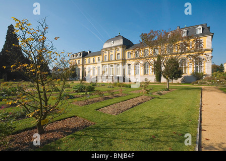 Deutschland-Nordrhein-Westfalen-Bonn barocken Poppelsdorfer Schloss Lustschlösser Freude Schloss Clemensruhe Botanischer Garten Rosen Stockfoto