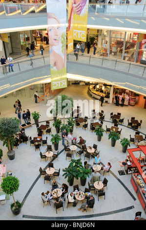 Architektur BRD Bundesrepublik Business Deutschland EKZ Einkaufszentrum Shopping Center Einkaufszentrum Europa Innenansicht Stockfoto