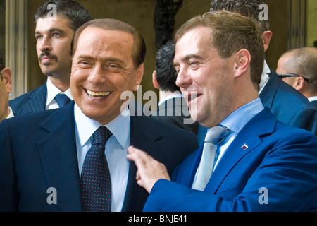 Ministerpräsident Silvio Berlusconi mit russischen Präsidenten Dmitrij Medvedev, italienische russische Gipfel, Mailand, Italien Stockfoto