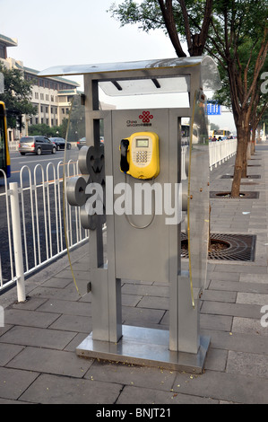 Öffentliches Telefon in der Nähe des Tiananmen Platzes in Peking, China Stockfoto