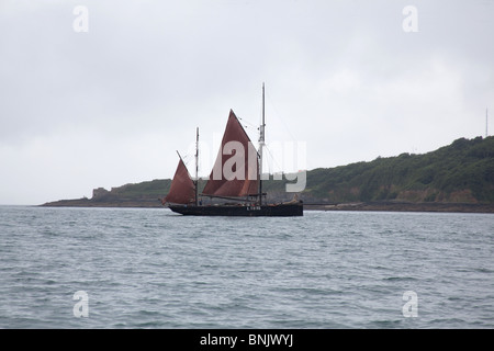 Segelboote in St. Mawes Harbour, Cornwall, England. Stockfoto