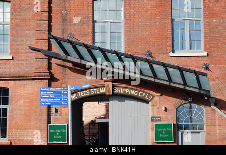 Hotel Du Vin & Bistro in das ehemalige Wohnhaus des Tyne Tees Steam Shipping Company an der City Road in Newcastle Upon Tyne, England. Stockfoto