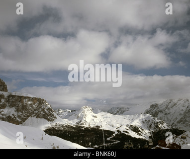 Westlichen Rand von der Gruppo Sella, Sella Gruppe und den Passo Sella, Sellajoch Wolkenstein Dolomiten Italien Stockfoto