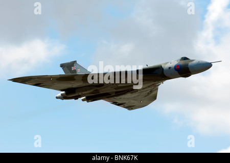 Avro Vulcan B2 XH558 "The Spirit of Great Britain" auf der Flucht Stockfoto