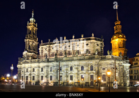 Katholische Hofkirche in der Nacht, Dom, erbaut 1739 1751 im Barockstil, Deutschland, Sachsen, Dresden Stockfoto