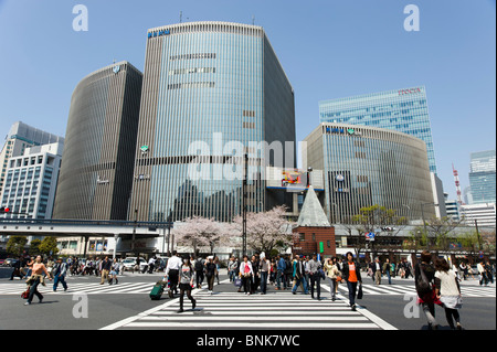 Belebten Kreuzung im Stadtteil Ginza, Tokio, Japan Stockfoto