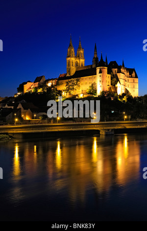 Schloss Albrechtsburg in Meißen in der Nacht, Elbe River in der Nähe von Dresden, Sachsen, Deutschland Stockfoto