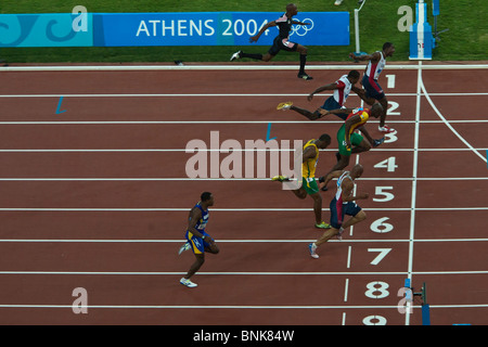 Justin Gatlin (USA) gewann die Männer 100m bei den Olympischen Sommerspiele 2004, Athen, Griechenland. Stockfoto