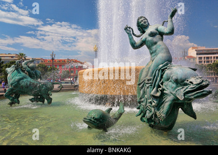 Brunnen am Place Massena in der Innenstadt von Nizza an der französischen Riviera (Côte d ' Azur) Stockfoto