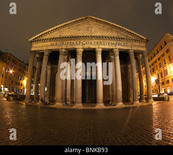 Rom, Pantheon von Nacht, Fischaugen Ansicht Stockfoto