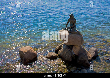 Dänemark Kopenhagen kleine Meerjungfrau Statue keine Eigenschaft Version Sehenswürdigkeiten Reisen Tourismus Urlaub Urlaub Stockfoto