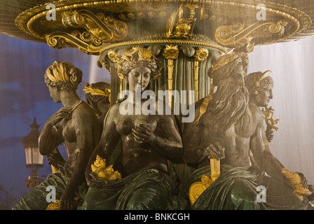 Brunnen in Place De La Concorde Stockfoto