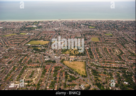 Luftaufnahme, Blick von Süden von Broadwater und Worthing, West Sussex, UK Stockfoto