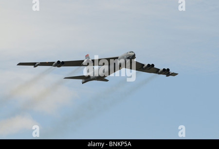 B-52 Bombenflugzeuge im Flug über England Südengland Stockfoto