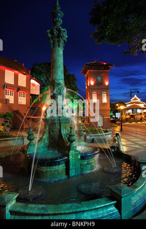 Malaysia, Melaka, Malacca, Altstädter Ring, Uhrturm, Stadthuys, Brunnen, Stockfoto