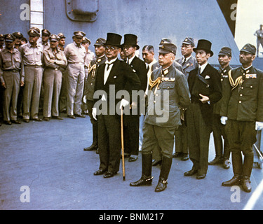 Kapitulation Japans an Bord der USS Missouri in der Bucht von Tokio siehe 2. September 1945 - Beschreibung unten Stockfoto