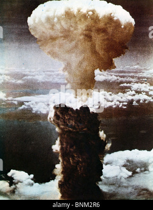Atombombe den Spitznamen Fat Man sank auf Nagasaki 9. August 1945 B29 Superfortress geflogen von USAAF 393 Stockfoto