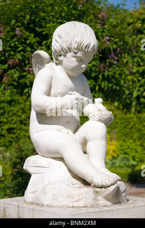 Amors Gartenfeld Aufnahme BRD Belvedere Skulptur Skulptur Bundesrepublik Deutschland Engel Engels Skulptur Europa Abbildung Stockfoto