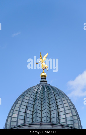 Architektur-Feld Aufnahme BRD Gebäude Skulptur Skulptur Bundesrepublik Deutschland Dresden Engel Europa herauszufinden Gebäude Stockfoto