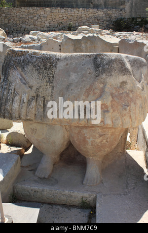 Basis der "Fat Lady" geschnitzt steinerne Statue *, neolithische Südtempel (3600-2500BC), Tarxien, Zentralmalta, Mittelmeer, Europa Stockfoto