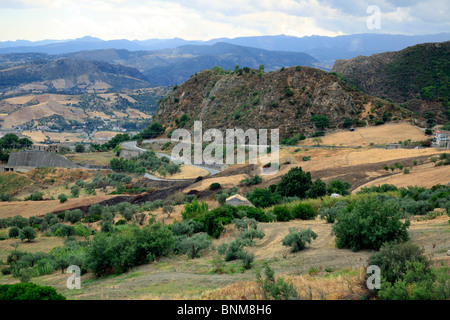 Italien Gerace Provinz Reggio Calabria Reggio di Calabria Ionisches Meer Mittelmeer Gebirgslandschaft des Aspromonte Stockfoto