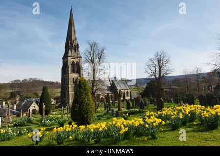 St.-Peter Kirche am Edensor, das Anwesen Dorf in Chatsworth in Derbyshire Peak District. Stockfoto