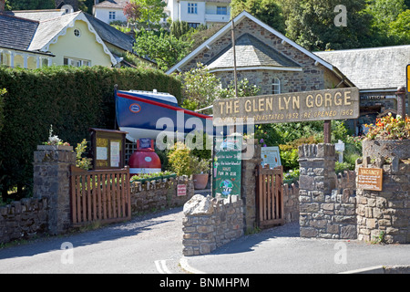 Eingang zum Glen Llyn Schlucht Lynmouth Nord-Devon UK Stockfoto