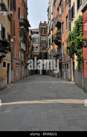 Venedig. Italien. Calle dei Boteri, San Polo. Stockfoto