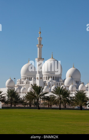 Sheikh Zayed Moschee Kuppeln Minarett Turm Turm Islam Moschee Religion Abu Dhabi UAE Vereinigte Arabische Emirate Nahost Reisen Stockfoto