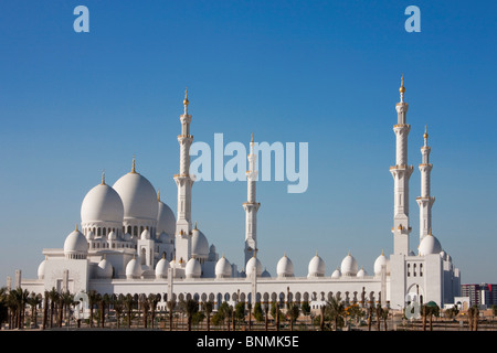 Sheikh Zayed Moschee Kuppeln Minarett Turm Turm Islam Moschee Religion Abu Dhabi UAE Vereinigte Arabische Emirate Nahost Reisen Stockfoto