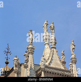 Italien Europa Europäische Westeuropa Architektur italienischen Veneto Venetian Blue Sky Sommer Sommerzeit Kirche religiöse Gebäude Stockfoto