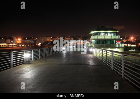 Hermosa Beach Pier in der Nacht, Los Angeles, Kalifornien, USA Stockfoto