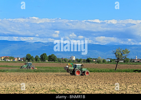 Italien Europa Europäische Westeuropa Architektur Gebäude italienischen Landschaft Vancimuglio Veneto blauer Himmel Sommer Sommerzeit Stockfoto