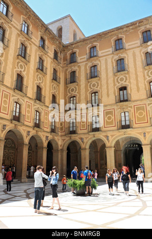 Das Kloster Montserrat (Wellenschliff Berg) südwestlich von Barcelona in Katalonien, Spanien. Stockfoto