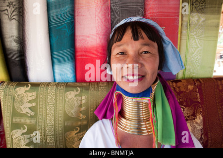 Asien Thailand Nordthailand Goldenes Dreieck Chiang Mai Langhals Karen Long Neck Hilltribe Padaung Langhals Padaung Stockfoto