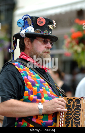 Morris Tanzmusiker auf Warwick Folk Festival Stockfoto