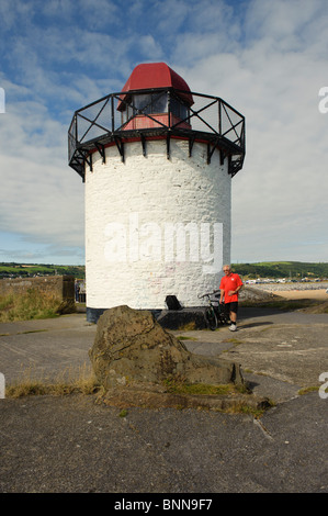 Der Leuchtturm auf der Millennium Küstenpark, Burry Port, Carmarthenshire South Wales UK Stockfoto