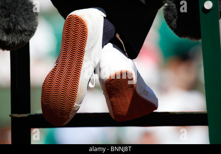 Füße des Stuhls Schiedsrichter am Französisch Open 2010, Roland Garros, Paris, Stockfoto