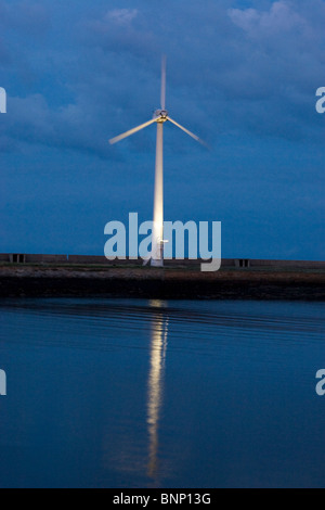 Windkraftanlagen am Hafen von Blyth, Northumberland, England Stockfoto