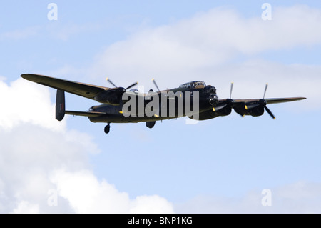 Avro Lancaster B1 von der RAF Schlacht von Großbritannien Flug betrieben. Stockfoto