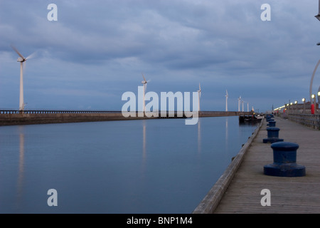 Windkraftanlagen am Hafen von Blyth, Northumberland, England Stockfoto